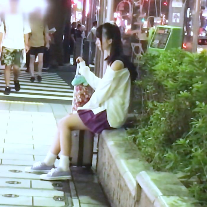 リアルドキュメント　家を出て上京したばかりの地下アイドル　まだ住むところも決まっておらず、まとまったお金が必要ということで撮影に至りました。