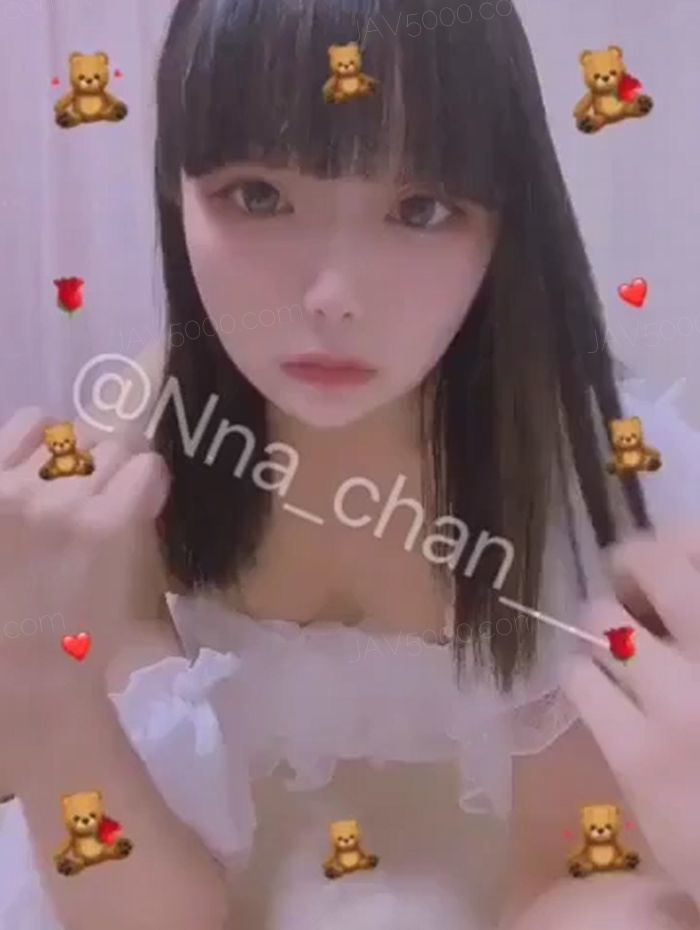 素人激かわ貧乳お姉さんの変態ディルドオナニー