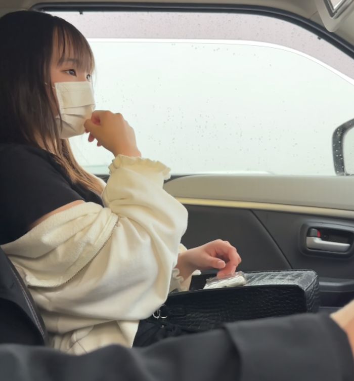 【桜花爛漫】可憐な女性と車内で（特典にてフルバージョンをご提供します）
