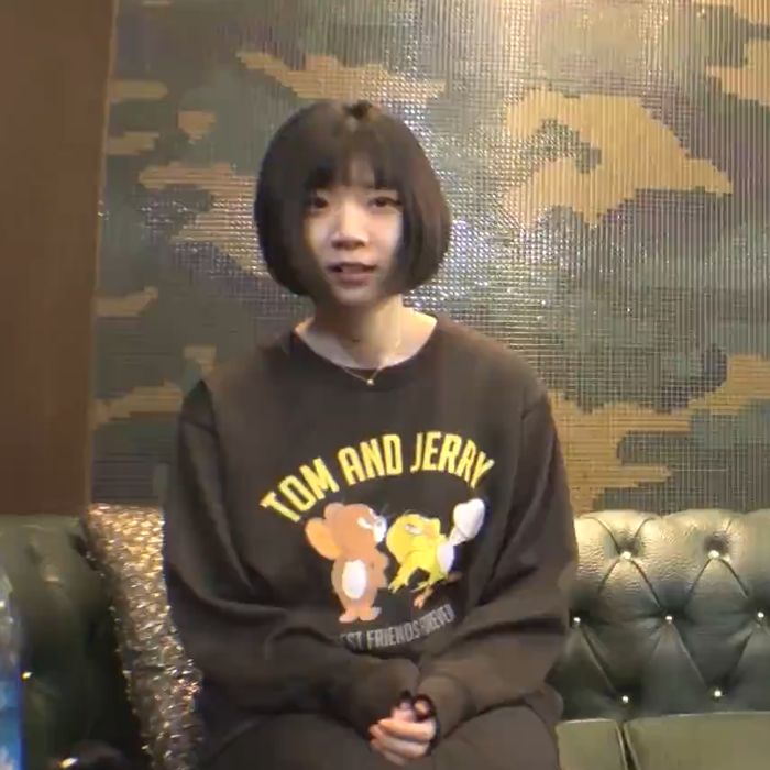 ゆな21歳 何をするか分からずに来てハメ撮りされた子（64分）